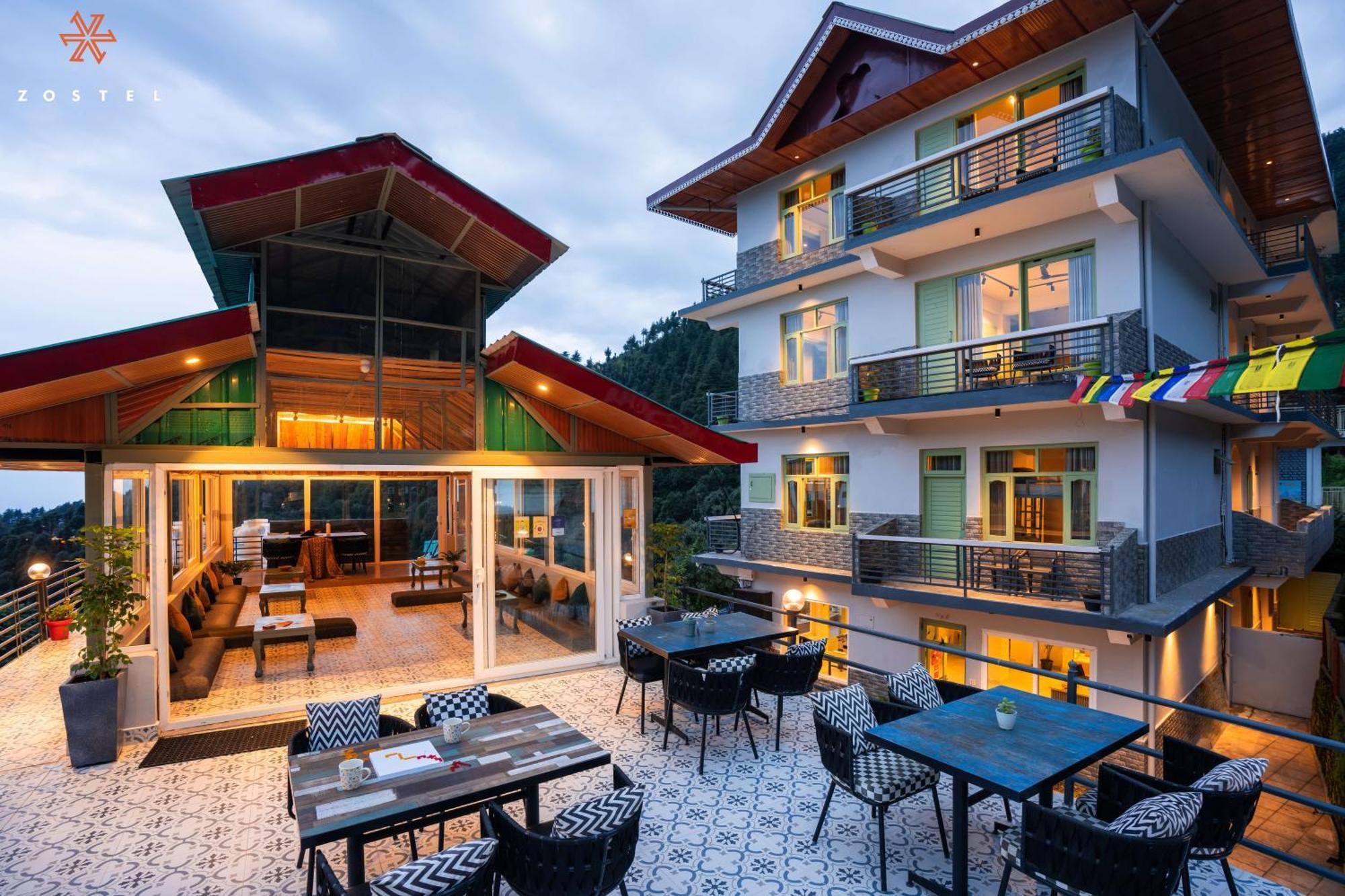 Hostel Zostel Dharamkot McLeod Ganj Exterior foto