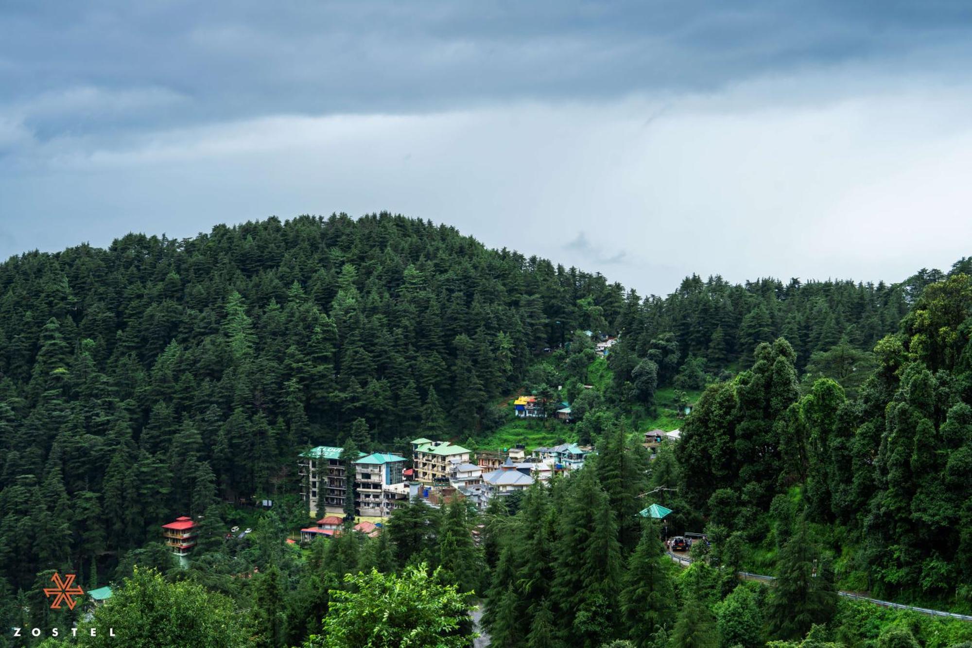 Hostel Zostel Dharamkot McLeod Ganj Exterior foto